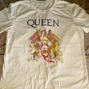 Queen short sleeve t-shirt